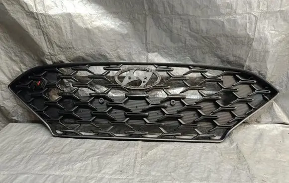 Hyundai i30 Front bumper upper radiator grill 86351-S0500