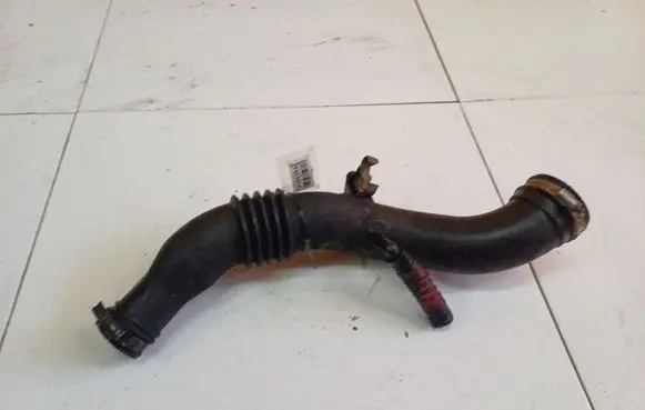 Intercooler hose/pipe