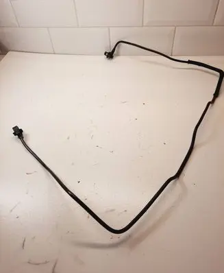 Coolant pipe/hose