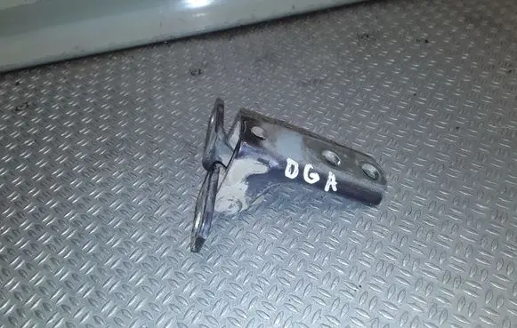 Mitsubishi Outlander Rear door lower hinge