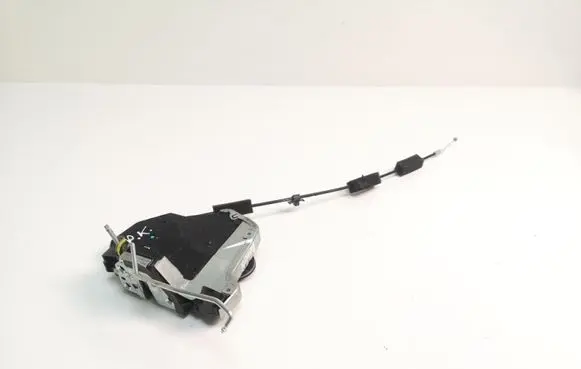 Honda Civic IX Front door lock 41114020670