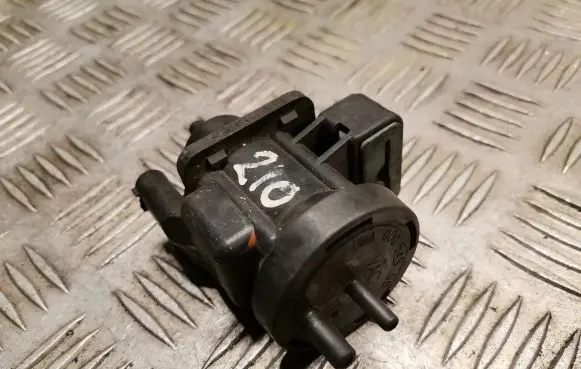 Mercedes-Benz E W210 Turbo solenoid valve 0005450527