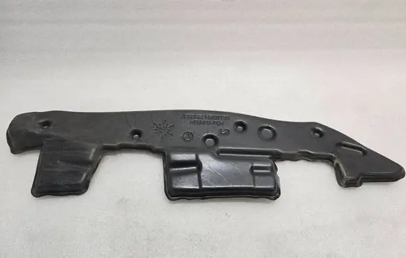 Mercedes-Benz S W222 Fender foam support/seal 228850037Q01