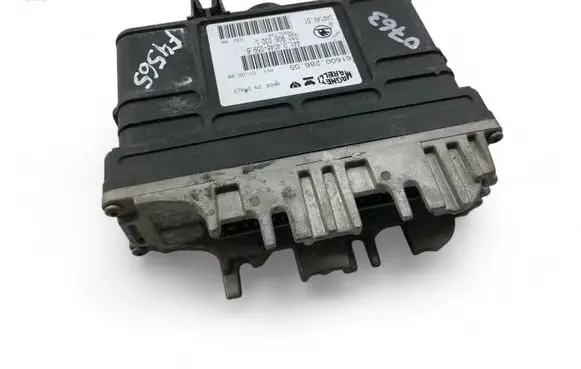 Skoda Felicia I Engine control unit/module ECU 032906030L
