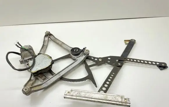 Mercedes-Benz S W126 Front door window regulator with motor