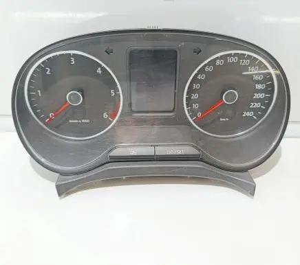 Volkswagen Amarok Speedometer (instrument cluster) 2H0920863C