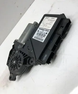 Audi A4 S4 B7 8E 8H Rear door window regulator motor 8E0959802A 105849108 105999108