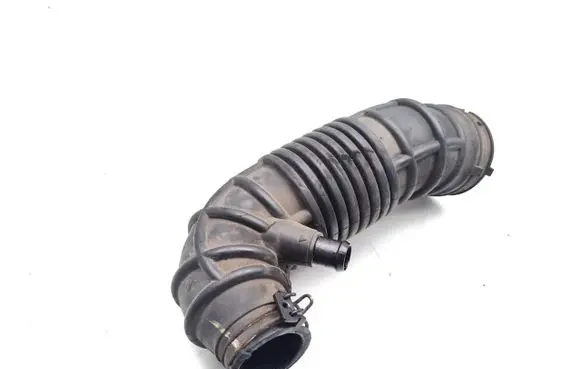 KIA Sportage Air intake hose/pipe 28138-2Y300