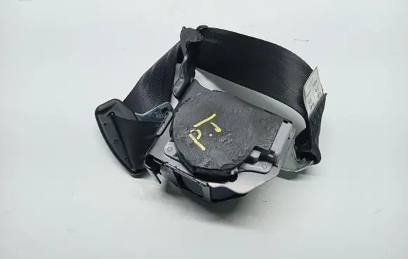 Mazda 6 Rear seatbelt T89493T