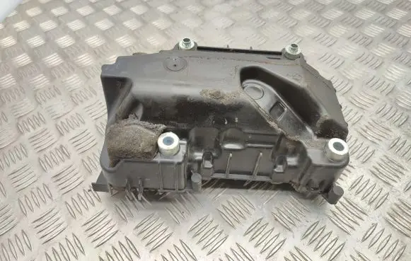 Volkswagen Tiguan Intake resonator 03C145650C 03C103502K