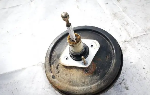 Alfa Romeo 147 Brake booster 46833675 a823