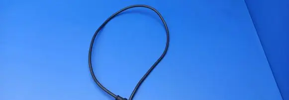 Mercedes-Benz 380 560SEC C126 Plug wire 
