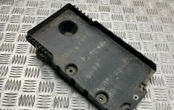 Volvo V40 Battery tray 31301934