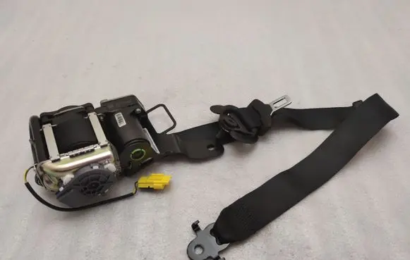 BMW X5 F15 Front seatbelt 7384674 628641500 0589P1000250