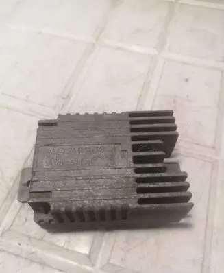 Mercedes-Benz A W168 Coolant fan relay A0275458032 E5001004