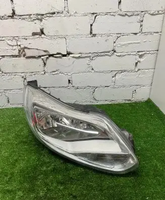 Ford Focus Headlight/headlamp BM5113W029 BM5113D154
