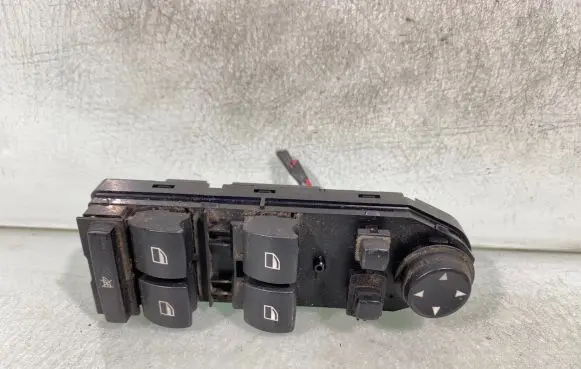 BMW 5 E60 E61 Electric window control switch 6951929