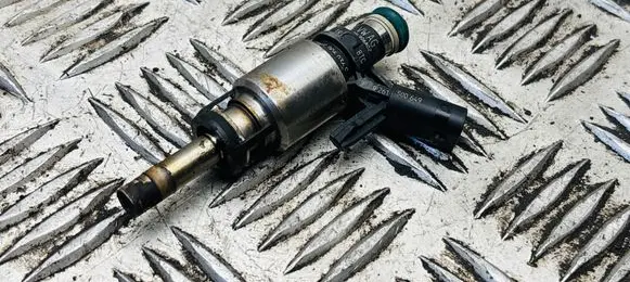 Audi A5 Fuel injector 06L906A02 06G906036S