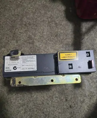 BMW 5 E39 CD/DVD changer 65126913388