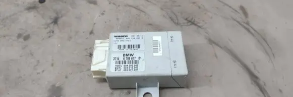 BMW 5 F10 F11 Air suspension control unit module (rear) 6799677 4461500650 004002000