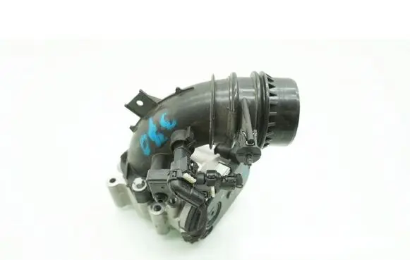 Mercedes-Benz CLA C118 X118 Throttle body valve A2821410200