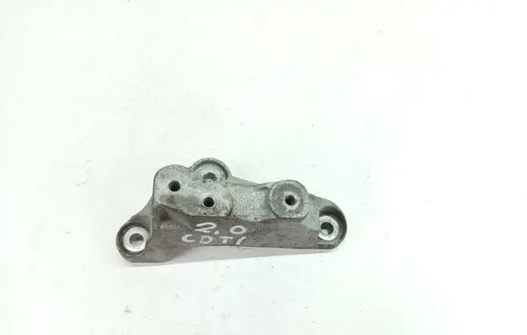 Gearbox mounting bracket