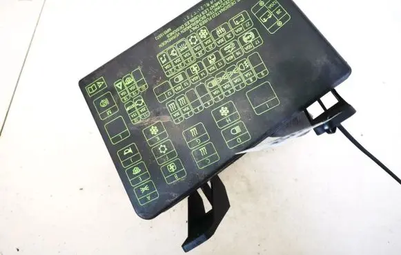 Mitsubishi Space Star Fuse box set mr515572