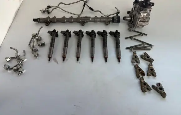 BMW X3 G01 Fuel injection system set 857156503 8571565 0445118023