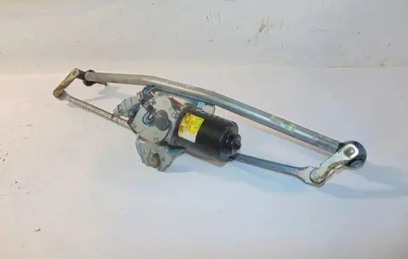 Front wiper linkage and motor