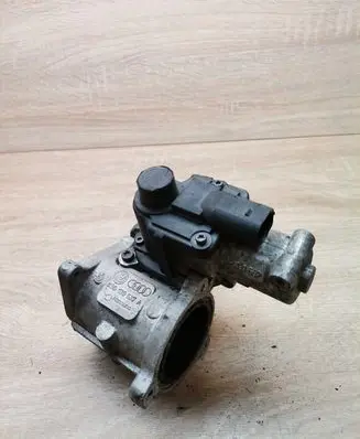 Volkswagen Caddy EGR valve 03G129637A