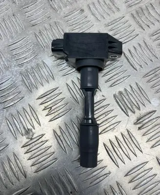 Suzuki Swift III High voltage ignition coil 099700304 010919