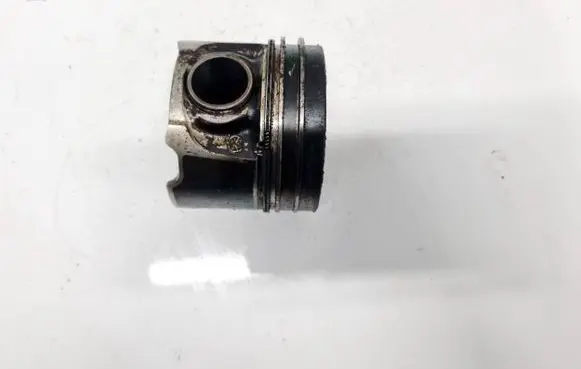 Piston