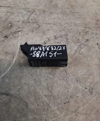 Dodge Caliber Glow plug pre-heat relay 0281003040