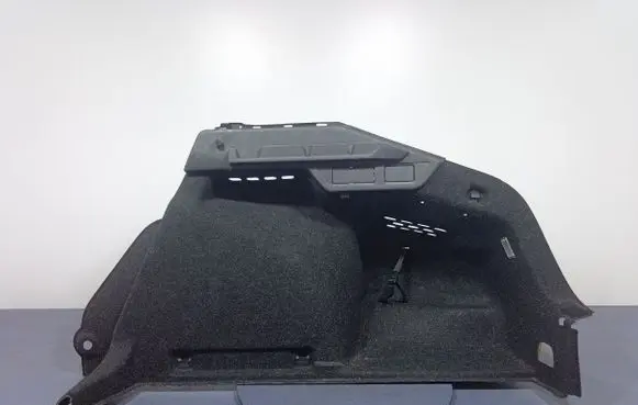 Skoda Octavia 985 Tailgate/boot cover trim set 5E6867428