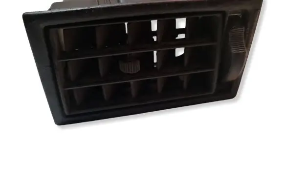 Volkswagen Transporter - Caravelle T4 Dashboard side air vent grill/cover trim 701819709 70181970 701819705