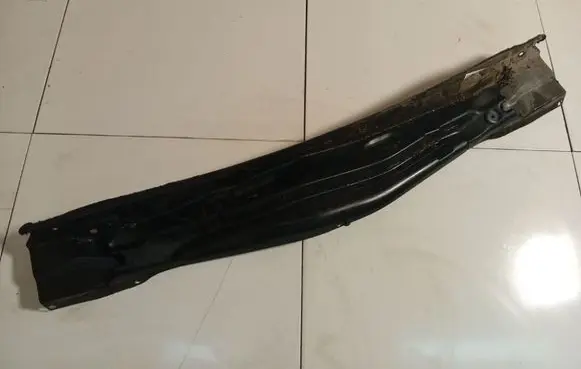 Mazda 6 Wiper trim 