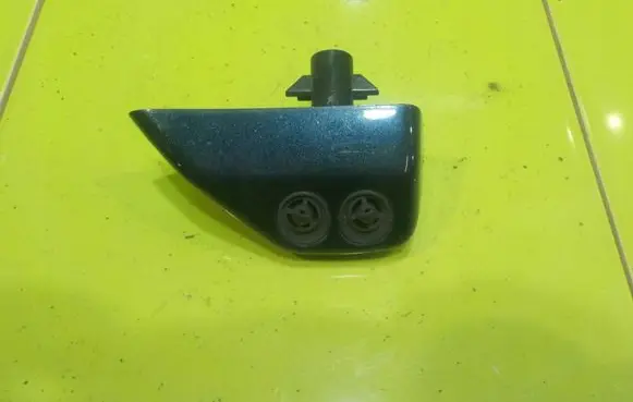 Land Rover Freelander 2 - LR2 Headlight washer pump PRAWY