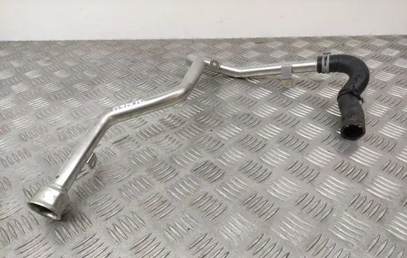Mercedes-Benz B W246 W242 Engine coolant pipe/hose