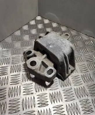 Ford Galaxy Engine mount bracket 7M3199555