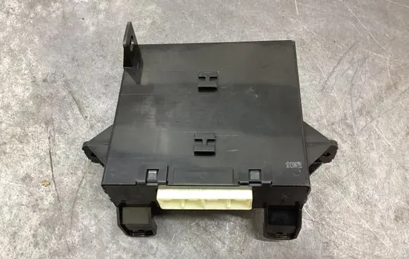 Subaru Legacy Fan control module 72343AJ291 1777006920