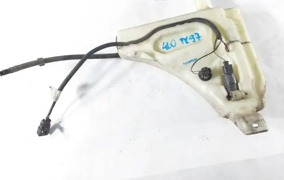 Audi Q7 4L Windshield washer fluid reservoir/tank 4L0955453