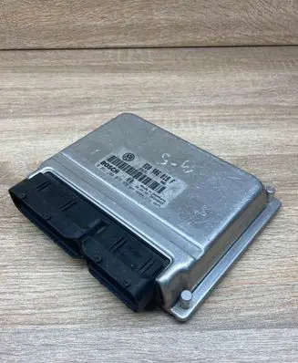 Audi A4 S4 B5 8D Engine control unit/module ECU 8D0906018F 0261204875