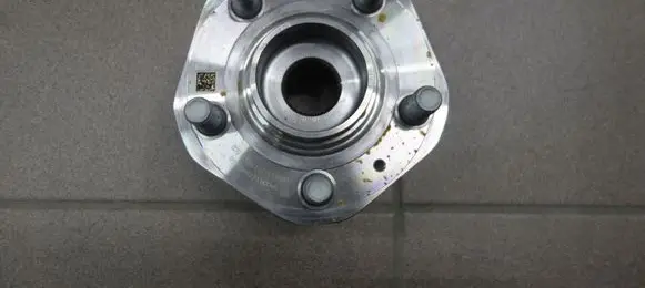 Tesla Model 3 Front wheel hub 104412100E