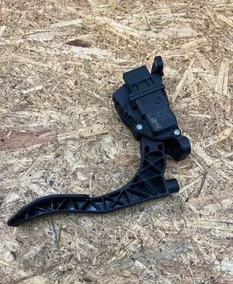 Audi A6 S6 C6 4F Accelerator throttle pedal 4F1721523B