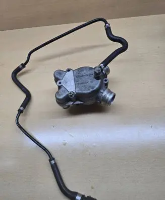 BMW M5 Thermostat 7833761 NAC46200