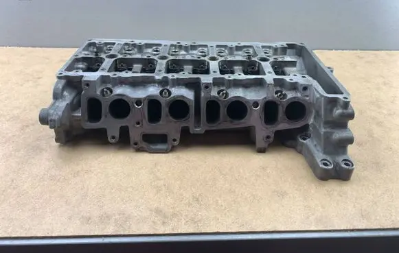 BMW 5 F10 F11 Engine head 7810463 11127810463 7810465