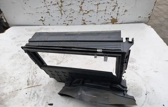 Renault Clio IV Intercooler air guide/duct channel 215592894R