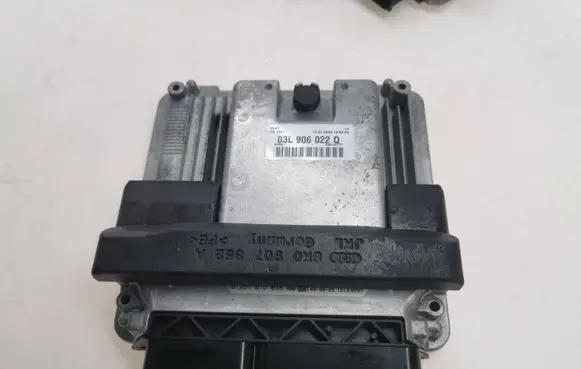 Audi Q5 SQ5 Engine control unit/module 03L906022Q 8K0907352A 03L906022B
