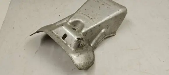 Mercedes-Benz C W205 Engine mounting bracket A2052400345