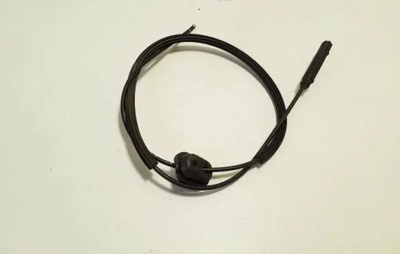 Volkswagen Golf Plus Engine bonnet/hood lock release cable 5M0823535